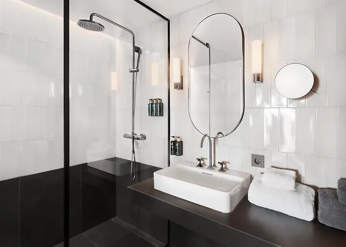 Hotel Clarion Karlatornet 4*