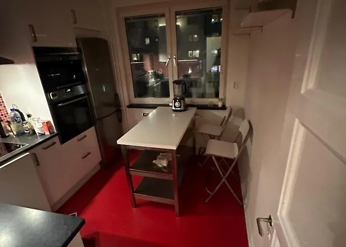 Apartment Modern With Balconies And Full Kitchen For Up To 5 Guests *