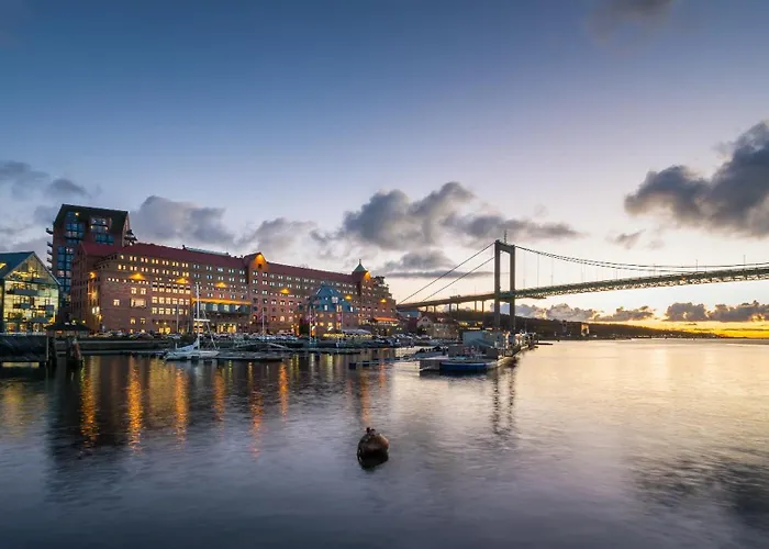 Quality Waterfront Hotel