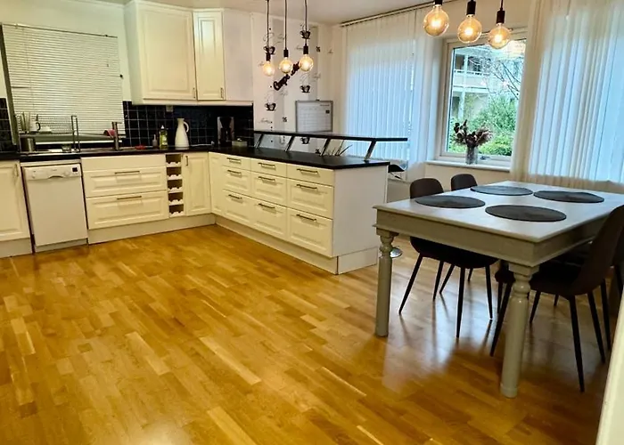 Harmoni Hideaway Villa *