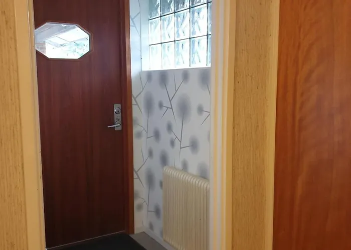 Cozy In 50s 10 Min Tram Ride To Apartment Gothenburg