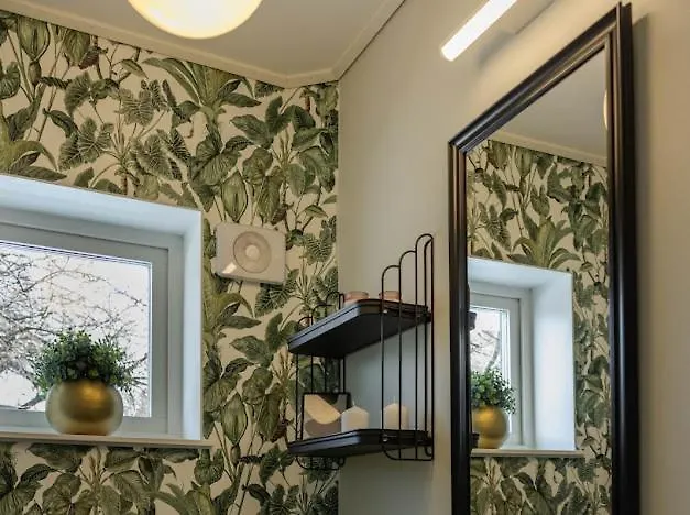 Appartement With Garden Close To *