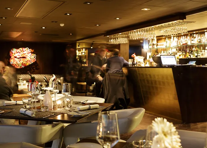 Riverton מלון 4*