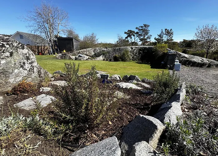 Holiday home Welcome To A Charming In Vaestra Froelunda *