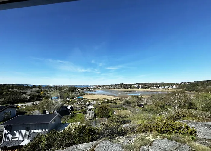 Welcome To A Charming In Vaestra Froelunda Holiday home Gothenburg