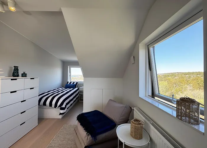 Holiday home Welcome To A Charming In Vaestra Froelunda