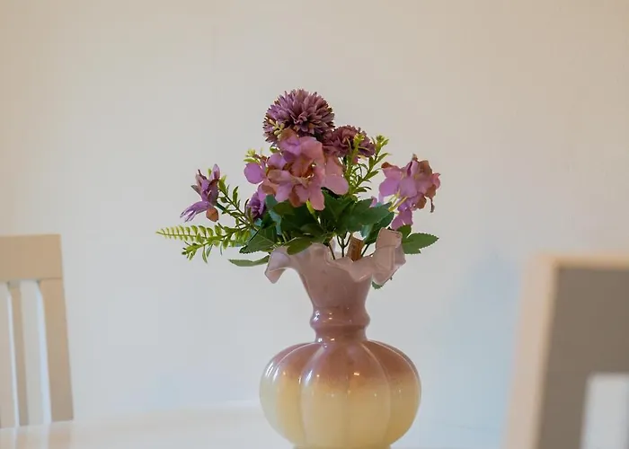 Appartamento Welcoming Near Cafés, City&tram Lines Goteborg