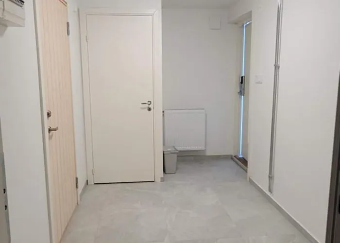 Two Bedroom Modern Near Volvo Cars Гётеборг