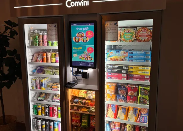 Ewa & Maude Hotel 2*