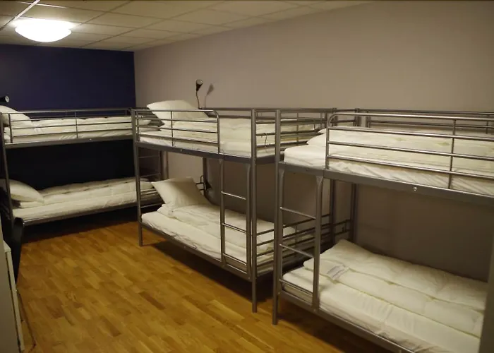 Spoton & Sportsbar Hostel