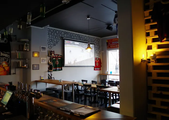 Hostel Spoton & Sportsbar