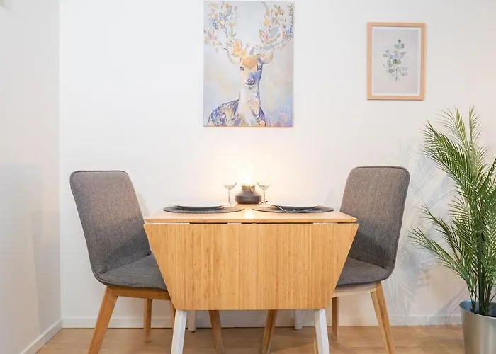 Apartment Calm Linne With Feel, Steps From Haga *