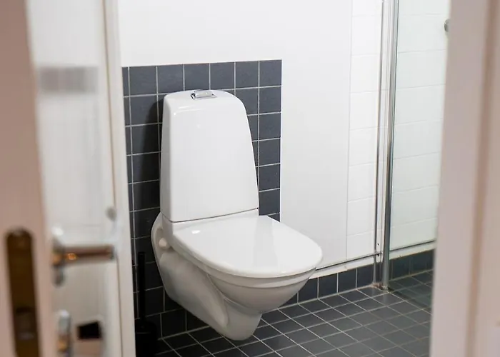 Calm Linne With Feel, Steps From Haga