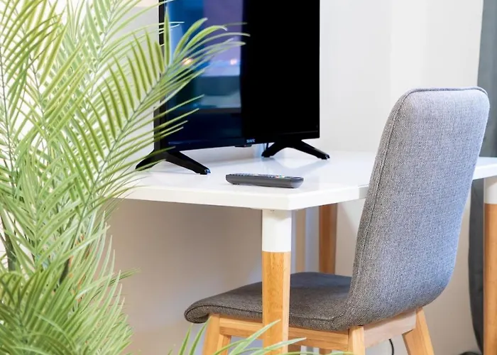 Apartment Calm Linne With Feel, Steps From Haga *