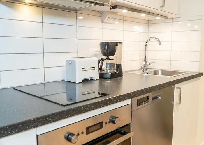 Calm Linne With Feel, Steps From Haga *