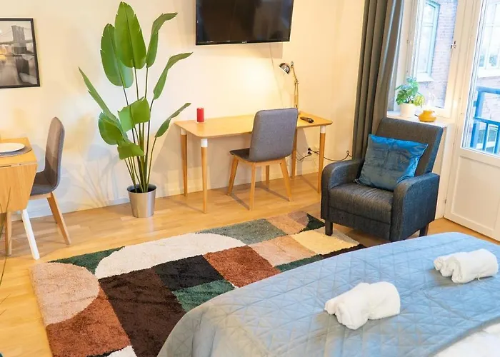 Apartman Earth-toned Studio, Near Haga & Jaerntorget