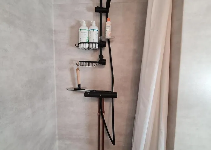 Unique Houseboat Experience In