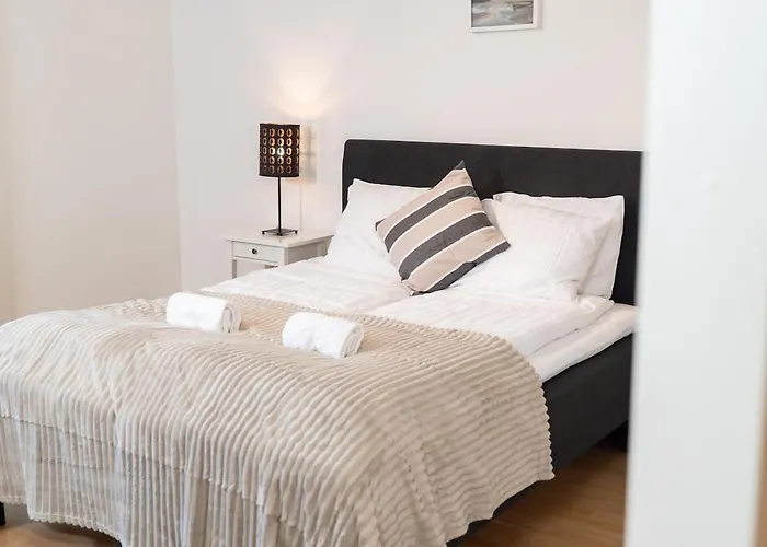 Modern In The Heart Of Linné, Walk To Haga * Goteborg