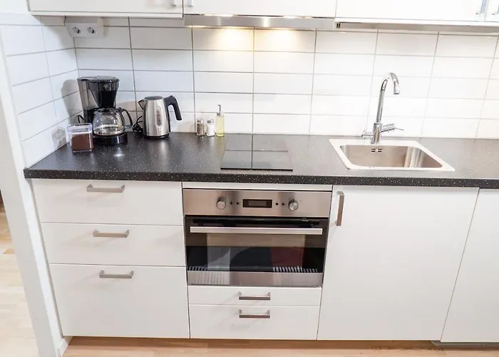 Modern In The Heart Of Linné, Walk To Haga *