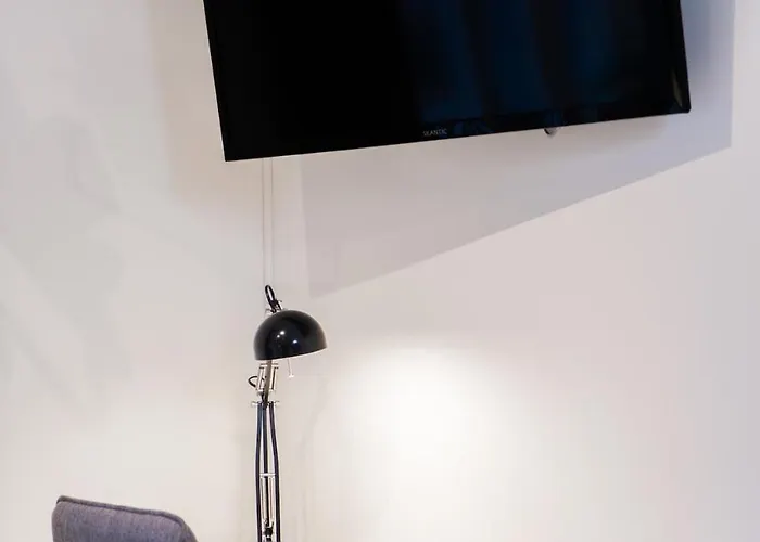 Daire Warm Modern In The Heart Of Linne & Haga