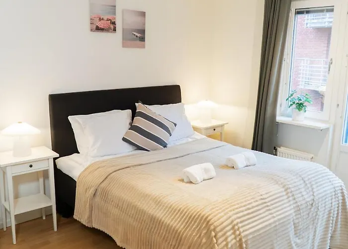 Warm Modern In The Heart Of Linne & Haga *