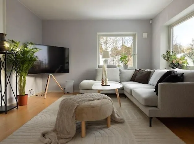 빌라 Beautiful House Close To Center