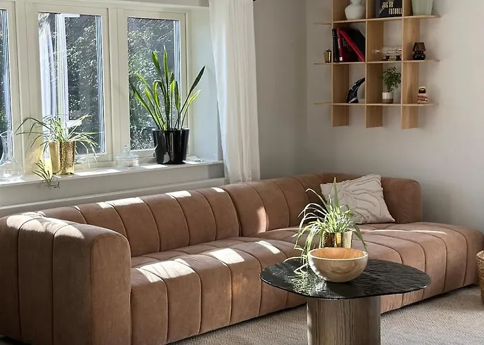 빌라 Beautiful House Close To Center