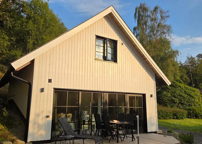 The Little House By The Paddock - Only For Non Smokers 哥德堡