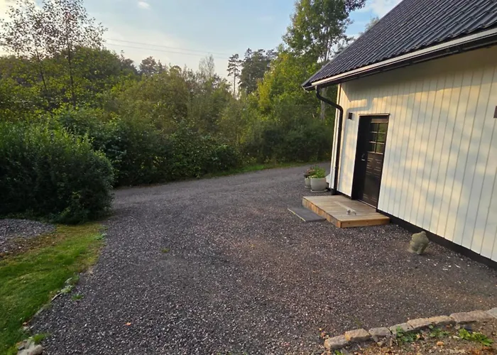 The Little House By The Paddock - Only For Non Smokers 度假居 哥德堡