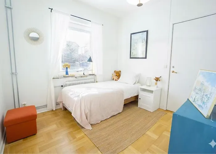 Haha Nordic Partille Large 3br For 7 Guests With 2 Kitchens, Garden & Parking Göteborg