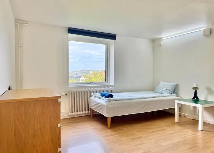 Workers -3 Br - 6 Beds - Free Parking Vakantiehuis Gotenburg