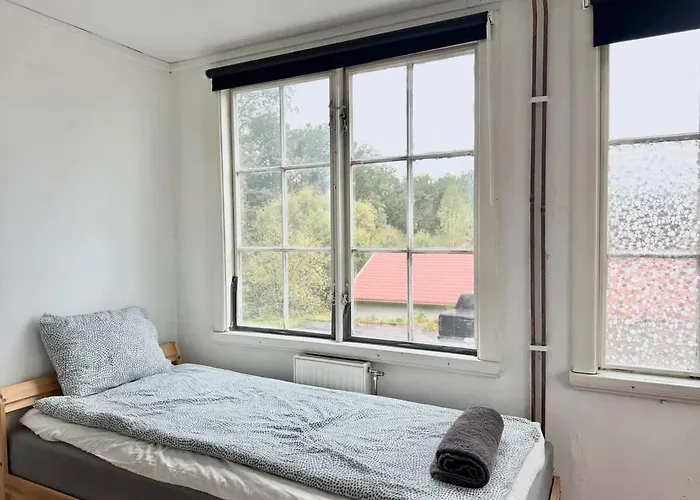 度假居 Workers Dream - 10 Bedroom - 14 Beds - Volvo *