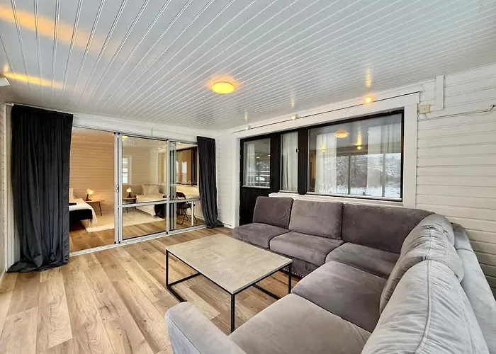 Workers Premium - 5 Bedroom - 10 Beds - Parking Göteborg