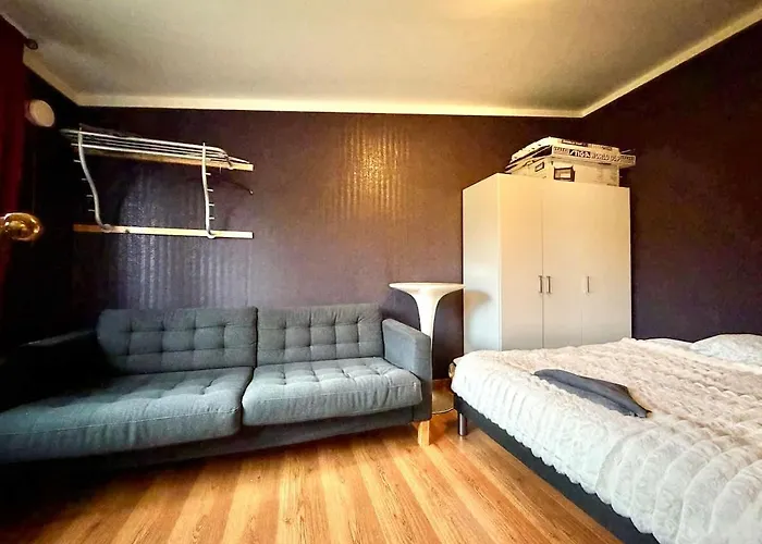 Workers - 4br - 4 Beds - Parking - Near Volvo *