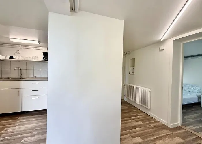 Workers -3 Br - 6 Beds - Free Parking