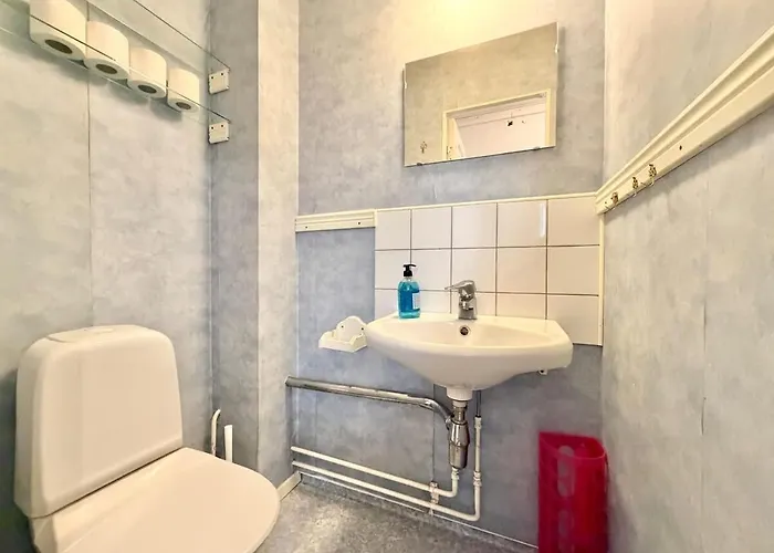 Workers - 4br - 4 Beds - Parking - Near Volvo غوتنبرغ