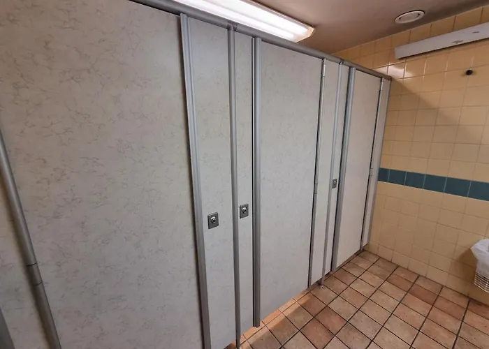 Cozy Sailboat In 예테보리