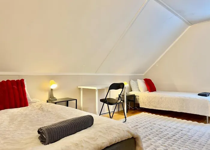 Workers Premium - 5 Bedroom - 10 Beds - Parking Ferienhaus *