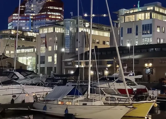 보트호텔 Cozy Sailboat In