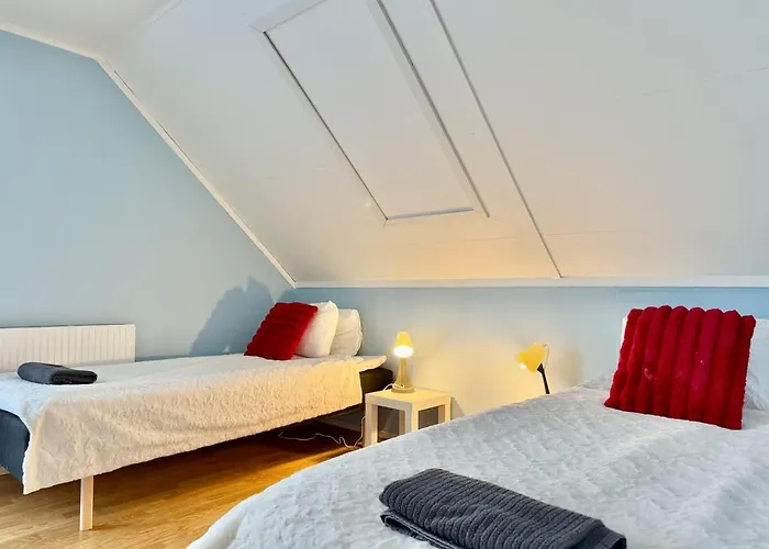 Ferienhaus Workers Premium - 5 Bedroom - 10 Beds - Parking *