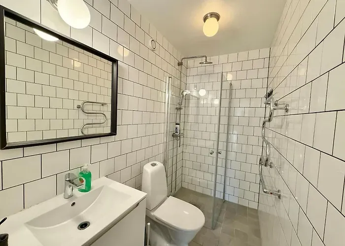 Workers Big - 5 Bedroom - 2 Bath - Volvo