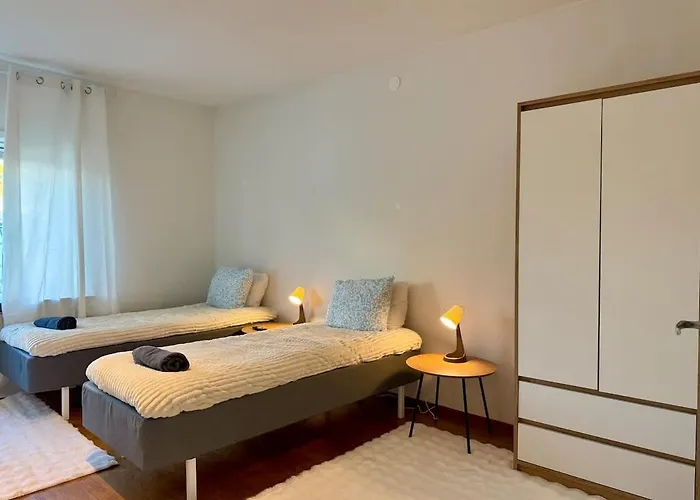 Semesterbostad Workers Big - 5 Bedroom - 2 Bath - Volvo