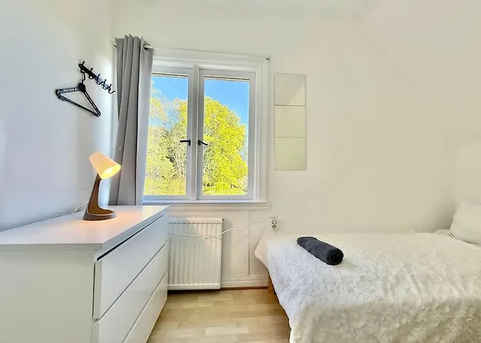 The Workers In Semesterbostad *