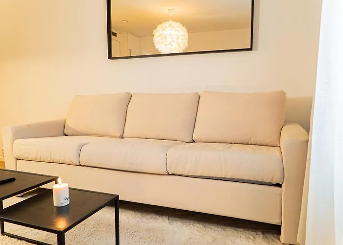 Convenient Duplex In With Privacy & Comfort Apartamento