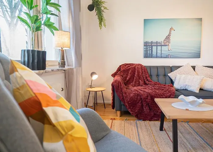 Scandi-boho 1br Calm & Well-connected Location *