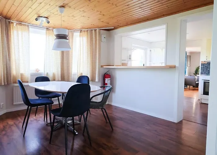 Workers - 8 Beds - Free Parking - Near Volvo Gotemburgo