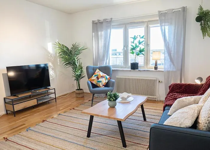 Scandi-boho 1br Calm & Well-connected Location *