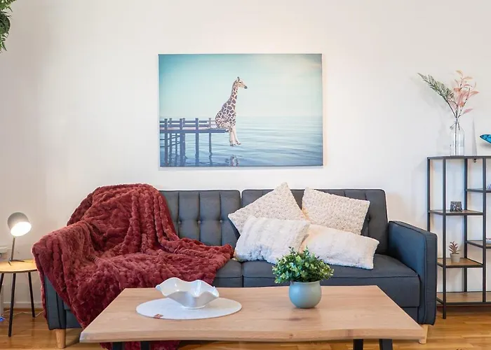 Scandi-boho 1br Calm & Well-connected Location Daire *