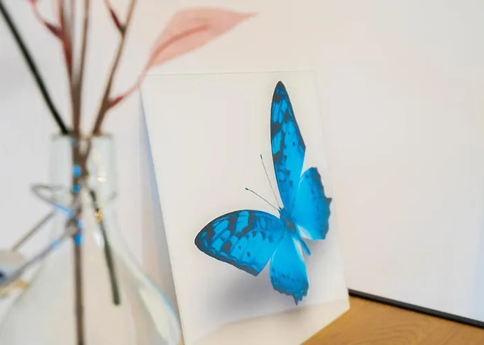 Scandi-boho 1br Calm & Well-connected Location