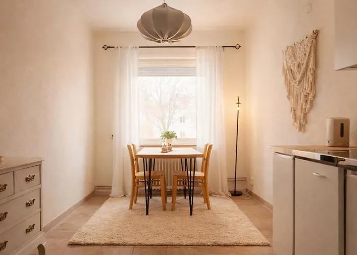 Kwatera prywatna 2 Bedroom Family With Balcony Free Parking Haha *